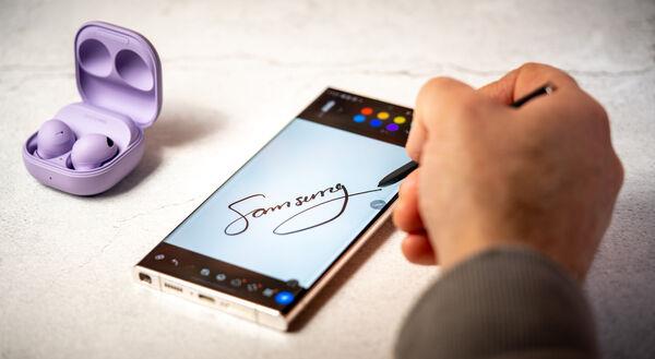 The Samsung Galaxy S23 Ultra is great for taking notes on the go. Picture: Noel Campion.